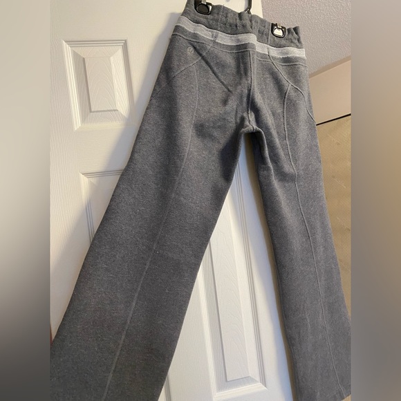 Lululemon thick grey sweatpants - Picture 2 of 3